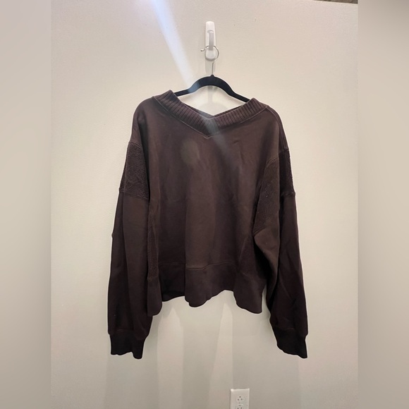 Aerie Après-Chill Sweatshirt and Trouser Set - Picture 5 of 7